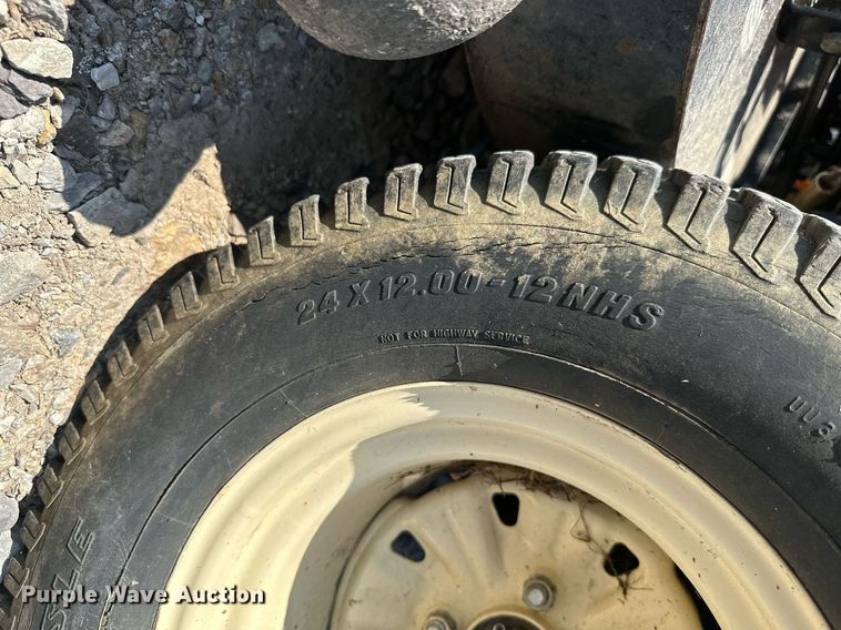 image for item ML9232 2009 Cub Cadet Tank S7237  lawn mower