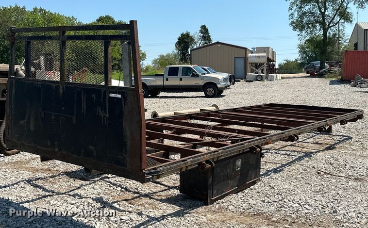 image for item ML9233 Flatbed