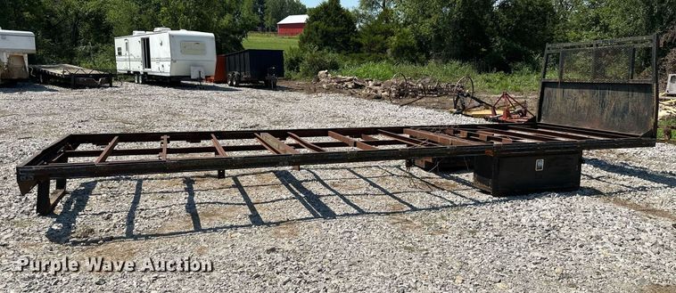 image for item ML9233 Flatbed