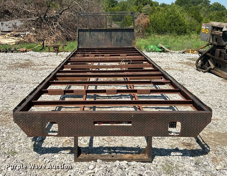 image for item ML9233 Flatbed