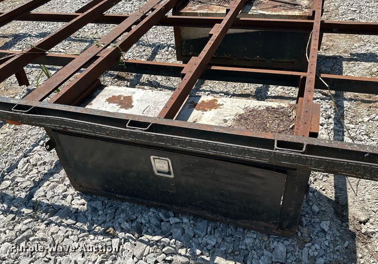 image for item ML9233 Flatbed