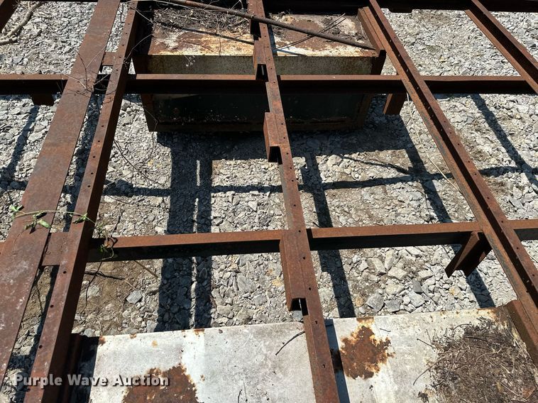 image for item ML9233 Flatbed