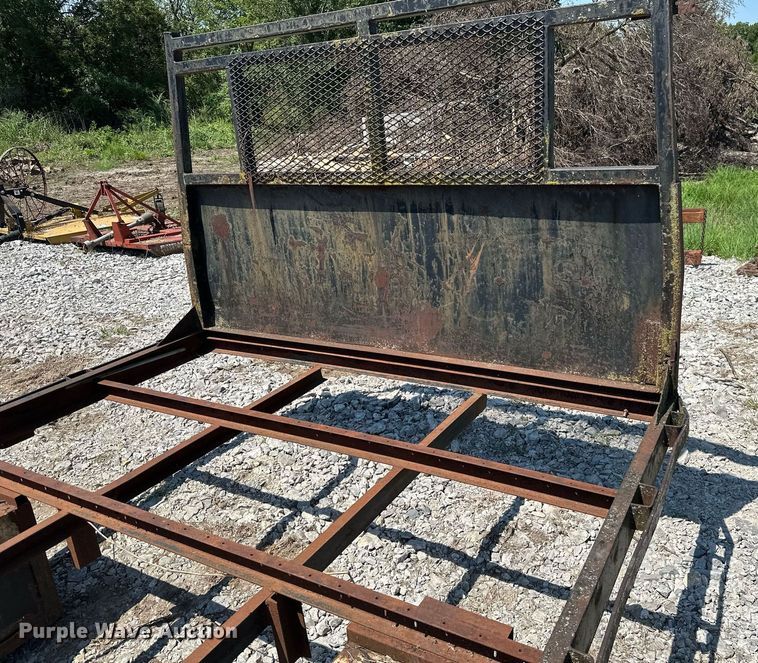 image for item ML9233 Flatbed