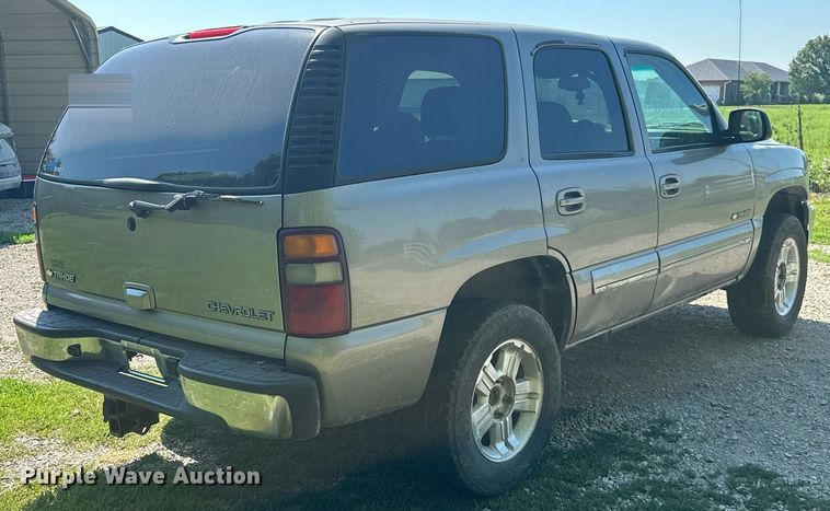 image for item ML9234 2003  Chevrolet Tahoe  SUV