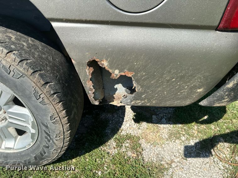 image for item ML9234 2003  Chevrolet Tahoe  SUV