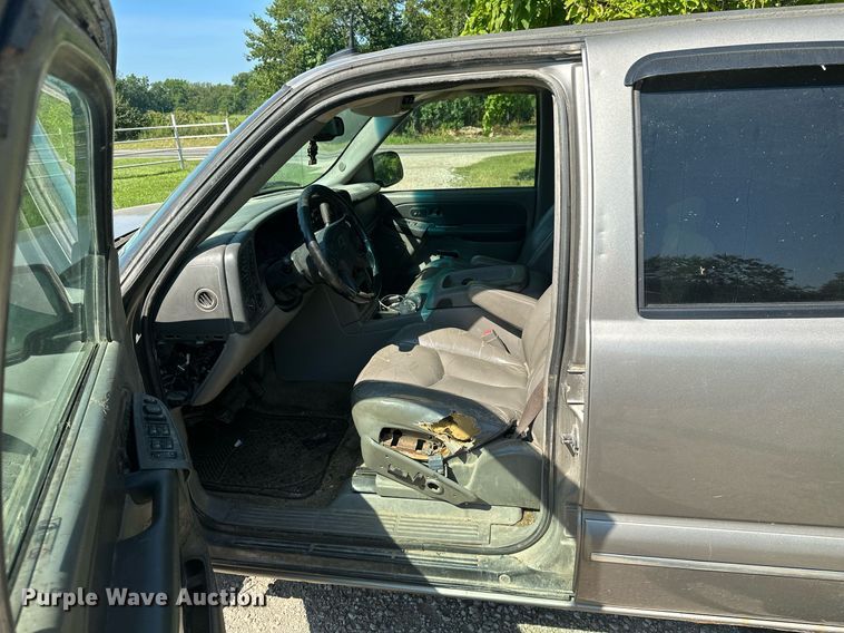 image for item ML9234 2003  Chevrolet Tahoe  SUV