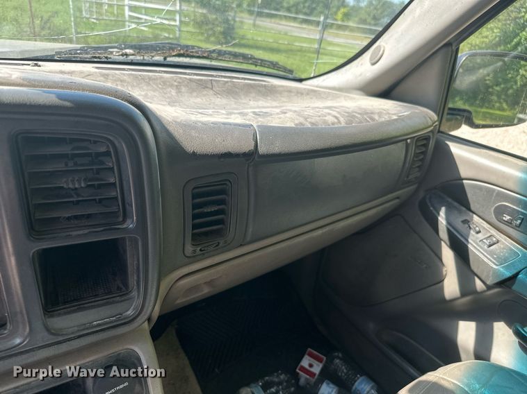 image for item ML9234 2003  Chevrolet Tahoe  SUV