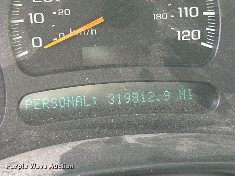 image for item ML9234 2003  Chevrolet Tahoe  SUV