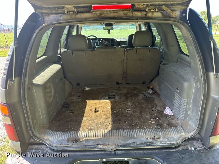 image for item ML9234 2003  Chevrolet Tahoe  SUV