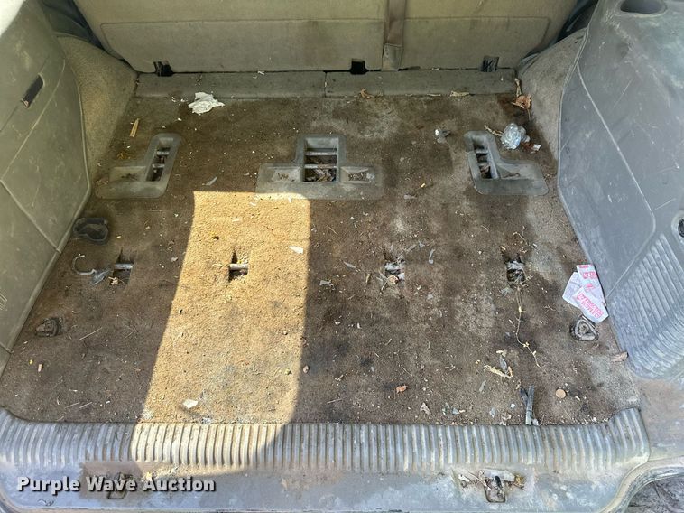 image for item ML9234 2003  Chevrolet Tahoe  SUV