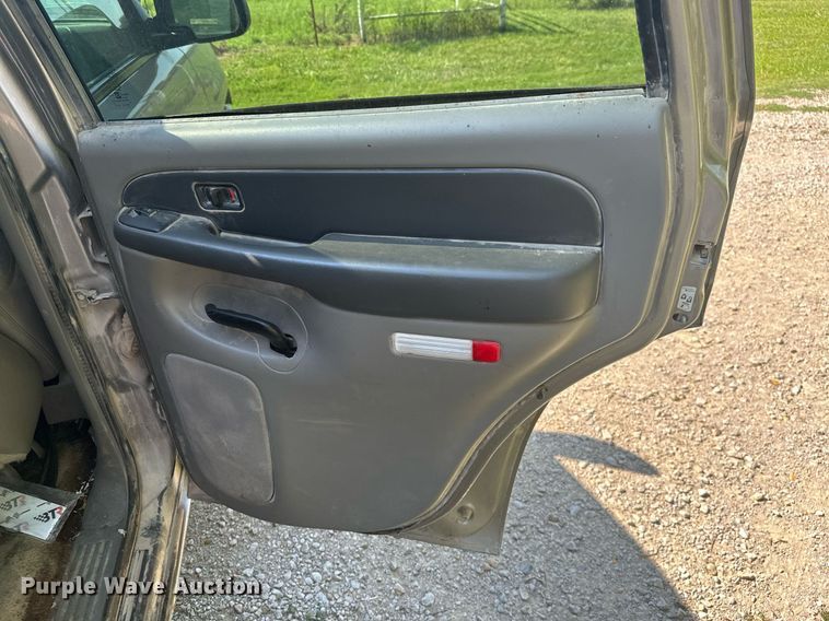 image for item ML9234 2003  Chevrolet Tahoe  SUV