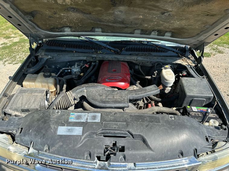 image for item ML9234 2003  Chevrolet Tahoe  SUV