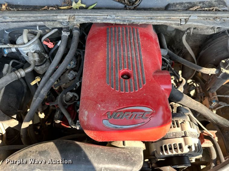 image for item ML9234 2003  Chevrolet Tahoe  SUV