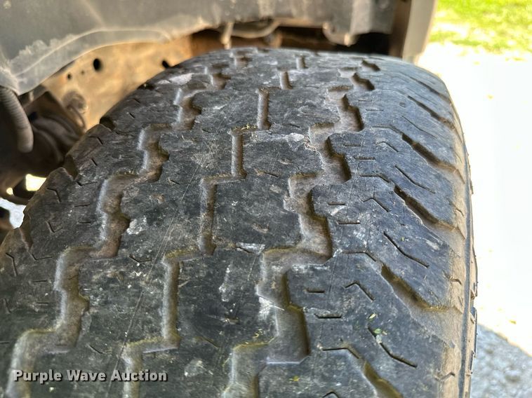 image for item ML9234 2003  Chevrolet Tahoe  SUV