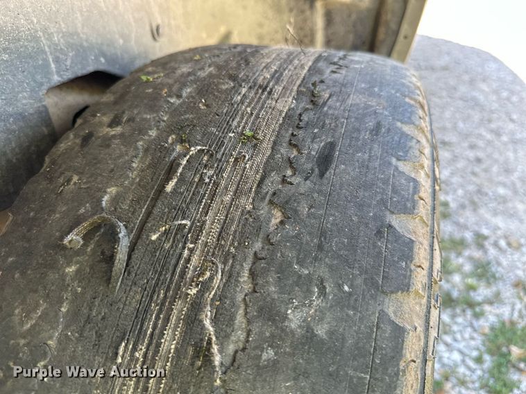 image for item ML9234 2003  Chevrolet Tahoe  SUV