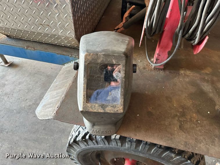 image for item ML9235 Lincoln Electric Outback 185  welder/generator