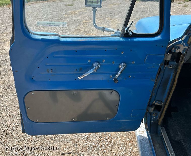 image for item ML9236 1966 Ford F100  pickup truck