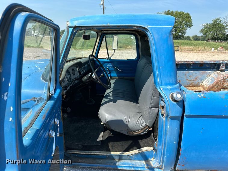 image for item ML9236 1966 Ford F100  pickup truck