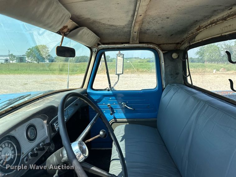 image for item ML9236 1966 Ford F100  pickup truck