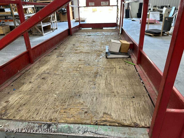 image for item ML9239 Mec 2548HT  scissor lift