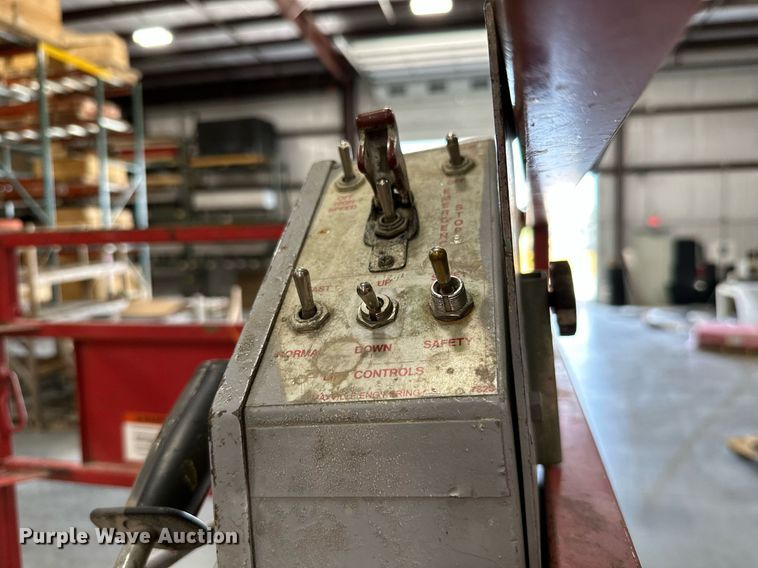 image for item ML9239 Mec 2548HT  scissor lift