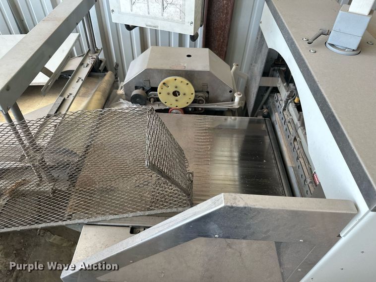 image for item ML9241 Wrapping and sealing equipment