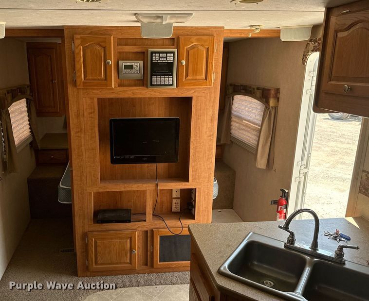 image for item ML9245 2007 Flagstaff Classic Super Lite  camper