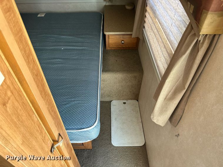 image for item ML9245 2007 Flagstaff Classic Super Lite  camper