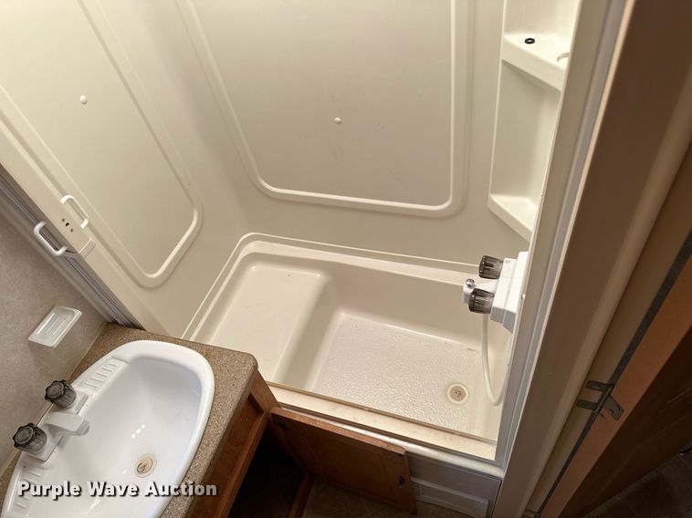 image for item ML9245 2007 Flagstaff Classic Super Lite  camper