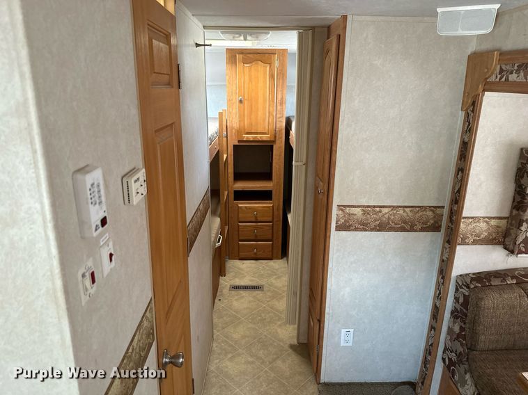 image for item ML9245 2007 Flagstaff Classic Super Lite  camper