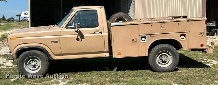 image for item ML9265 1984 Ford F250  utility bed pickup truck