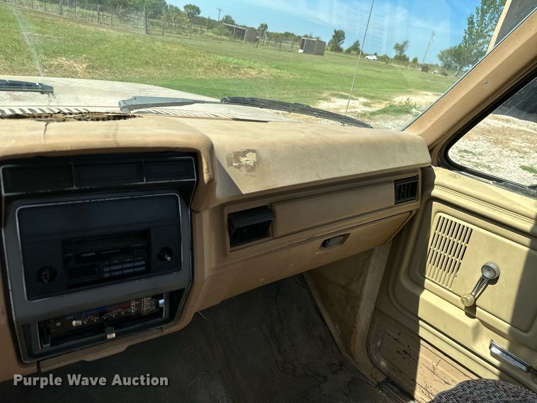 image for item ML9265 1984 Ford F250  utility bed pickup truck