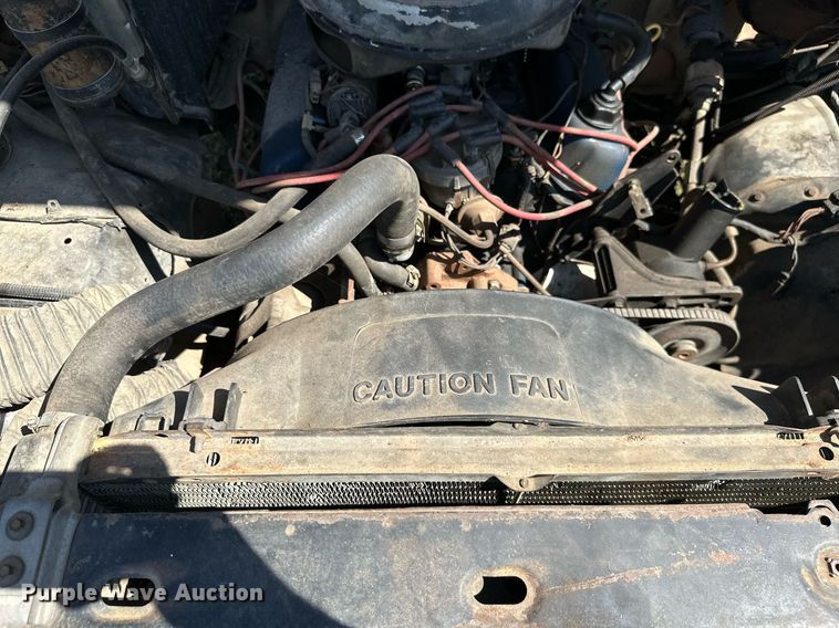 image for item ML9265 1984 Ford F250  utility bed pickup truck