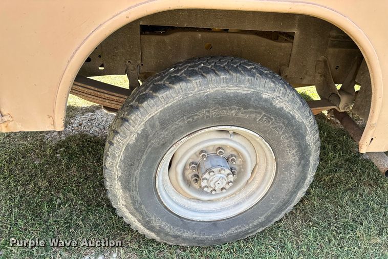 image for item ML9265 1984 Ford F250  utility bed pickup truck