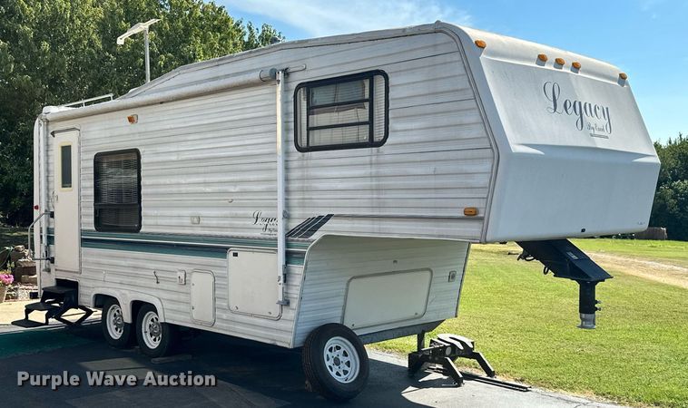 image for item ML9267 1995 Peterson Industries Inc. Legacy  camper