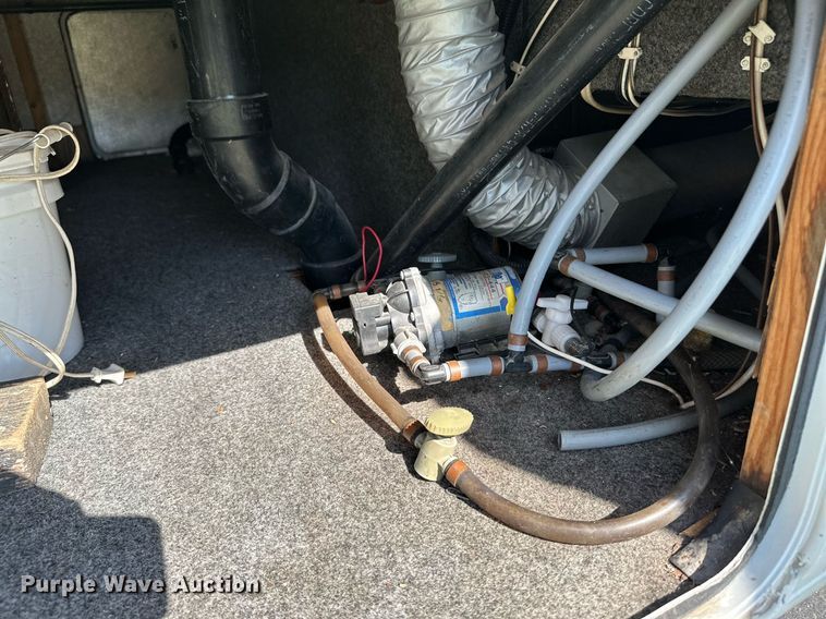 image for item ML9267 1995 Peterson Industries Inc. Legacy  camper