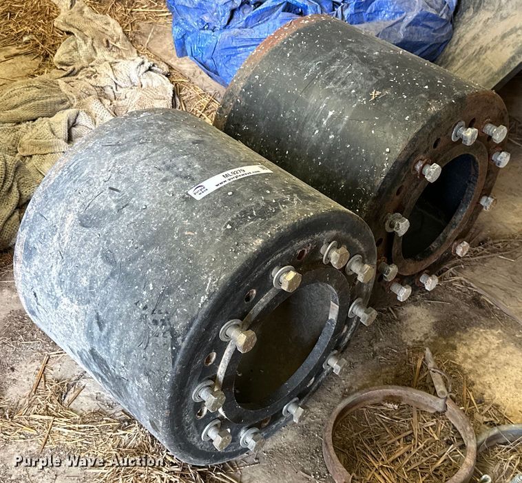 image for item ML9279 (2) 15"W x 18" diameter hubs