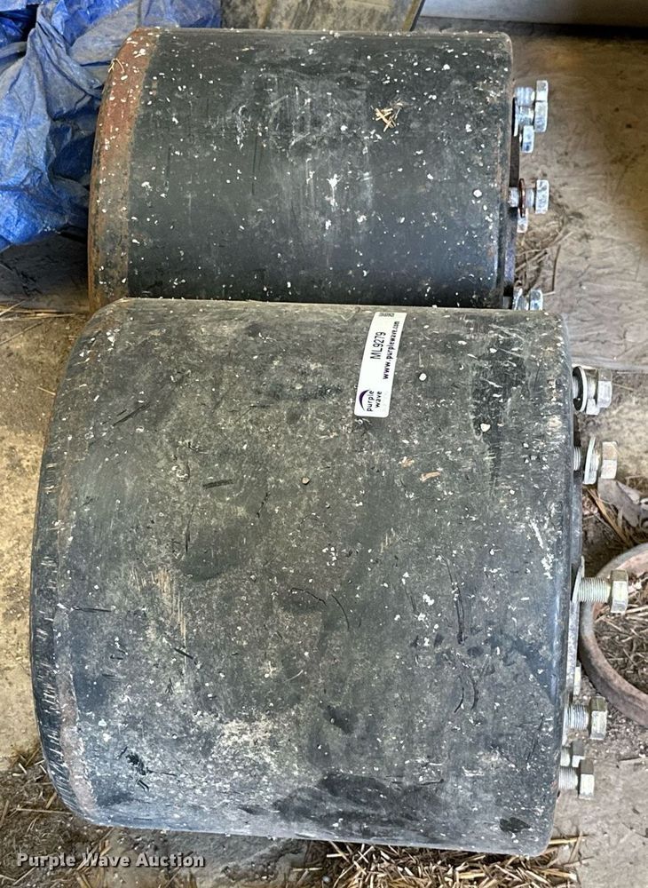 image for item ML9279 (2) 15"W x 18" diameter hubs