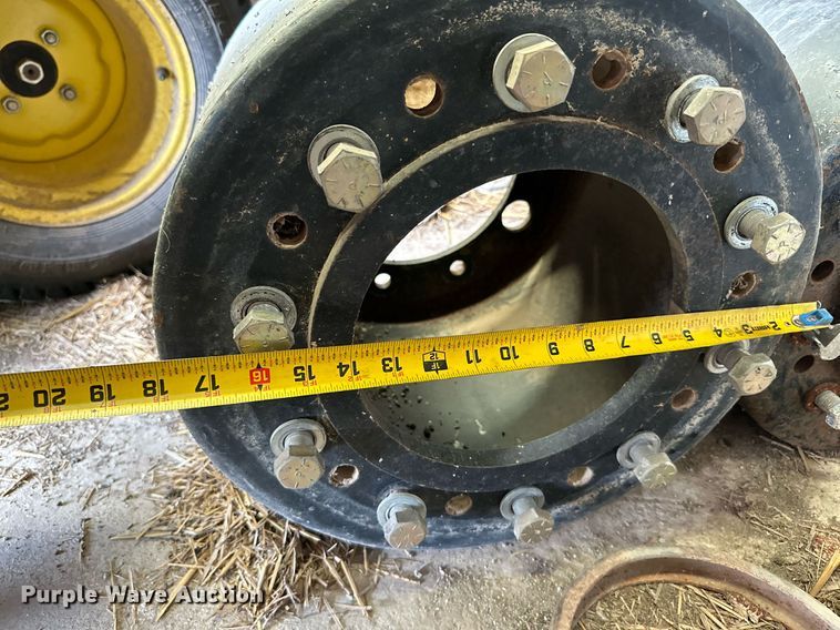 image for item ML9279 (2) 15"W x 18" diameter hubs