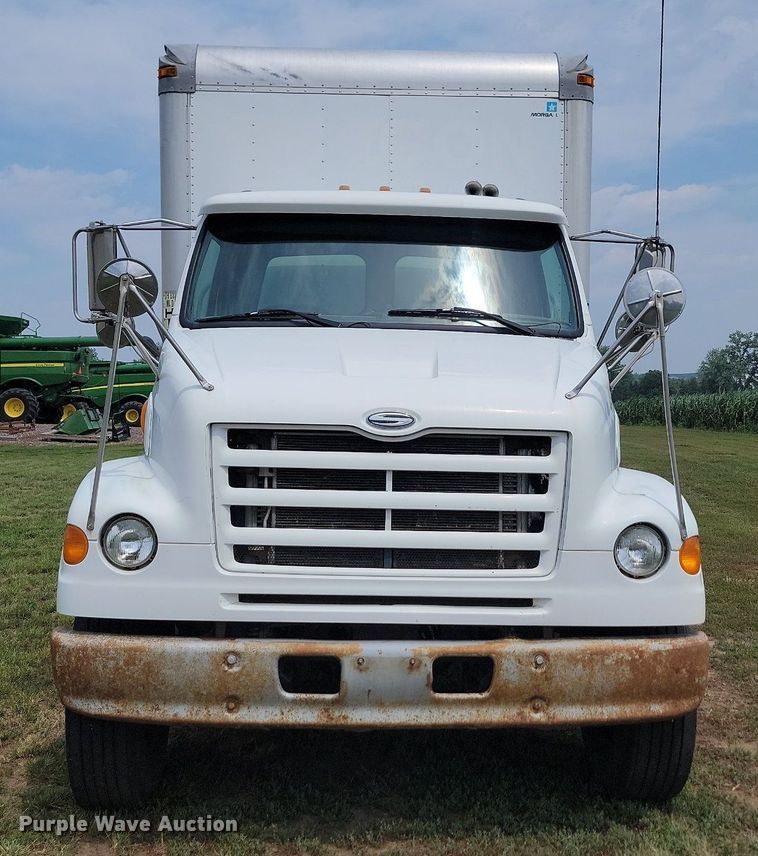 image for item ML9511 2005 Sterling LT7500  box truck