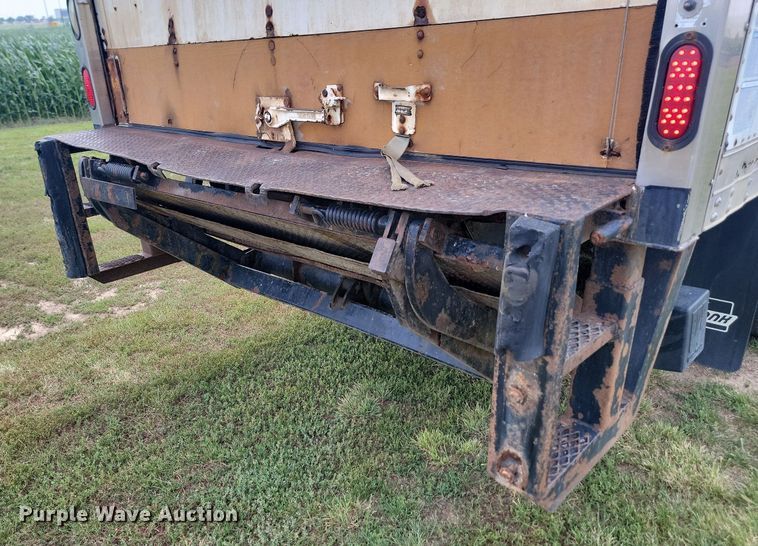 image for item ML9511 2005 Sterling LT7500  box truck