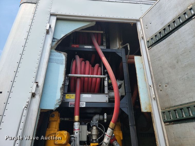 image for item ML9511 2005 Sterling LT7500  box truck