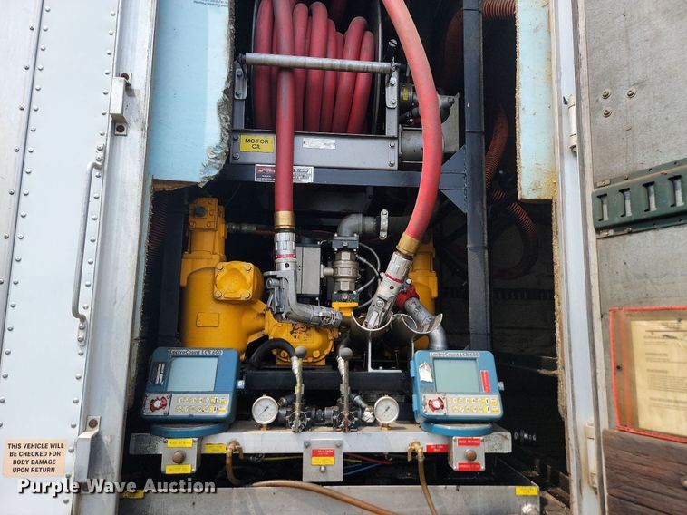 image for item ML9511 2005 Sterling LT7500  box truck