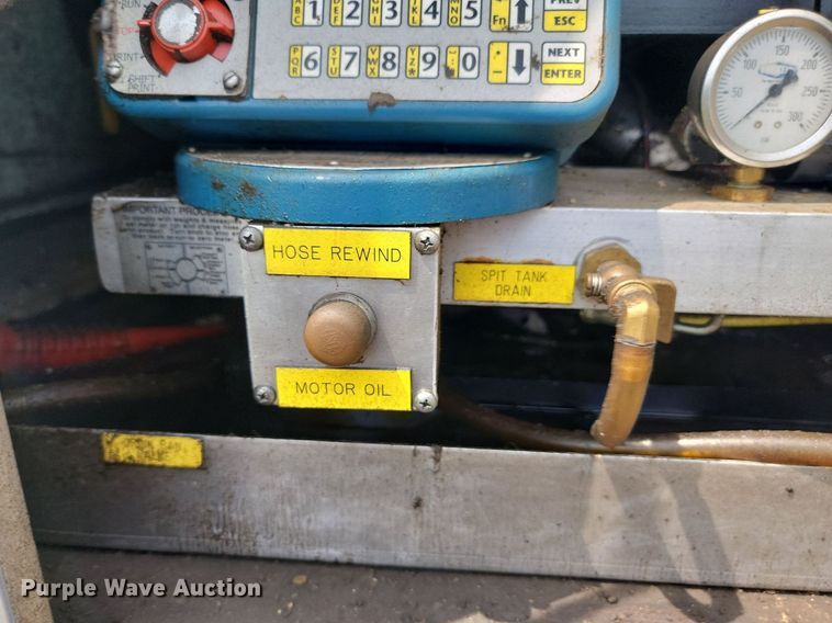 image for item ML9511 2005 Sterling LT7500  box truck