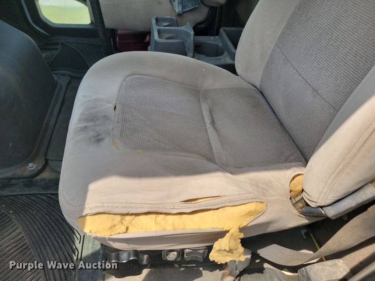 image for item ML9511 2005 Sterling LT7500  box truck