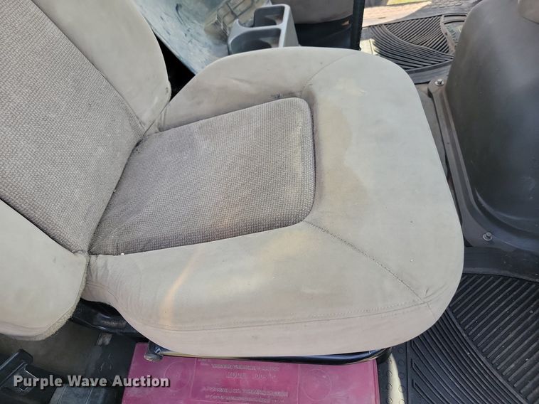 image for item ML9511 2005 Sterling LT7500  box truck