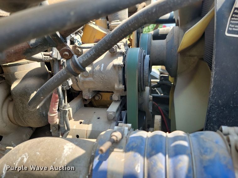 image for item ML9511 2005 Sterling LT7500  box truck