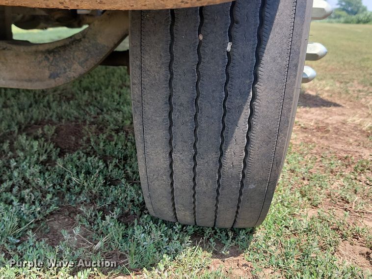 image for item ML9511 2005 Sterling LT7500  box truck