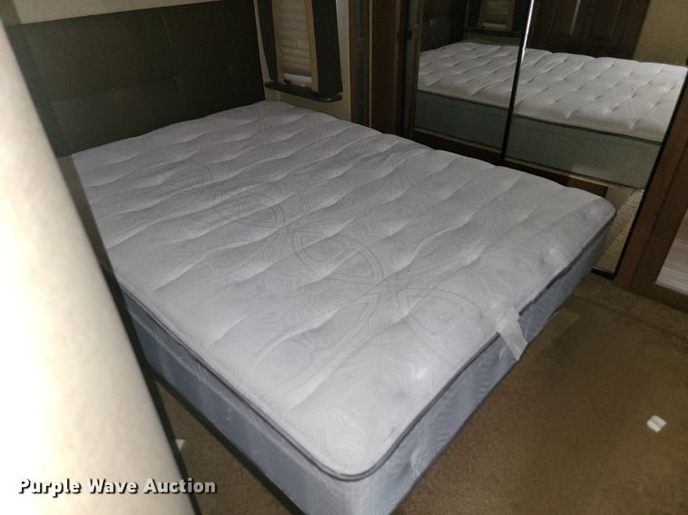 image for item ML9516 2014 Jayco Eagle Premier  camper