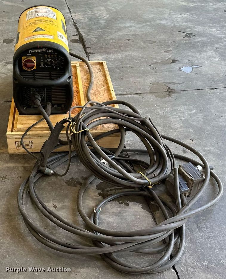 image for item MQ9375 Esab Powercut 1500  plasma cutter